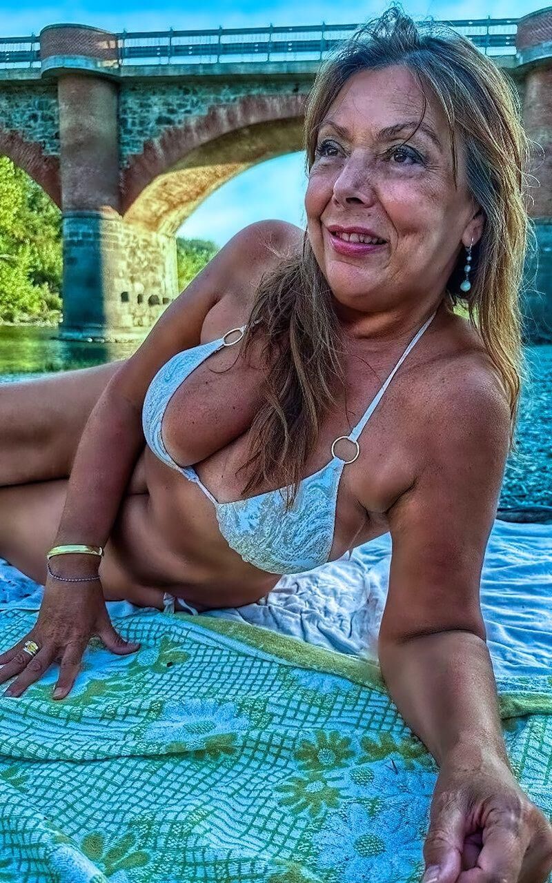 Mesdames aeltere fotzen