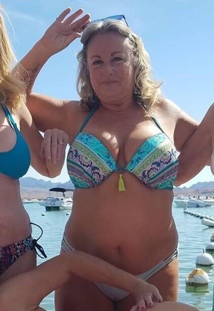 Lia der vollbusige langjährige Begleiter/Liebhaber meiner Frau