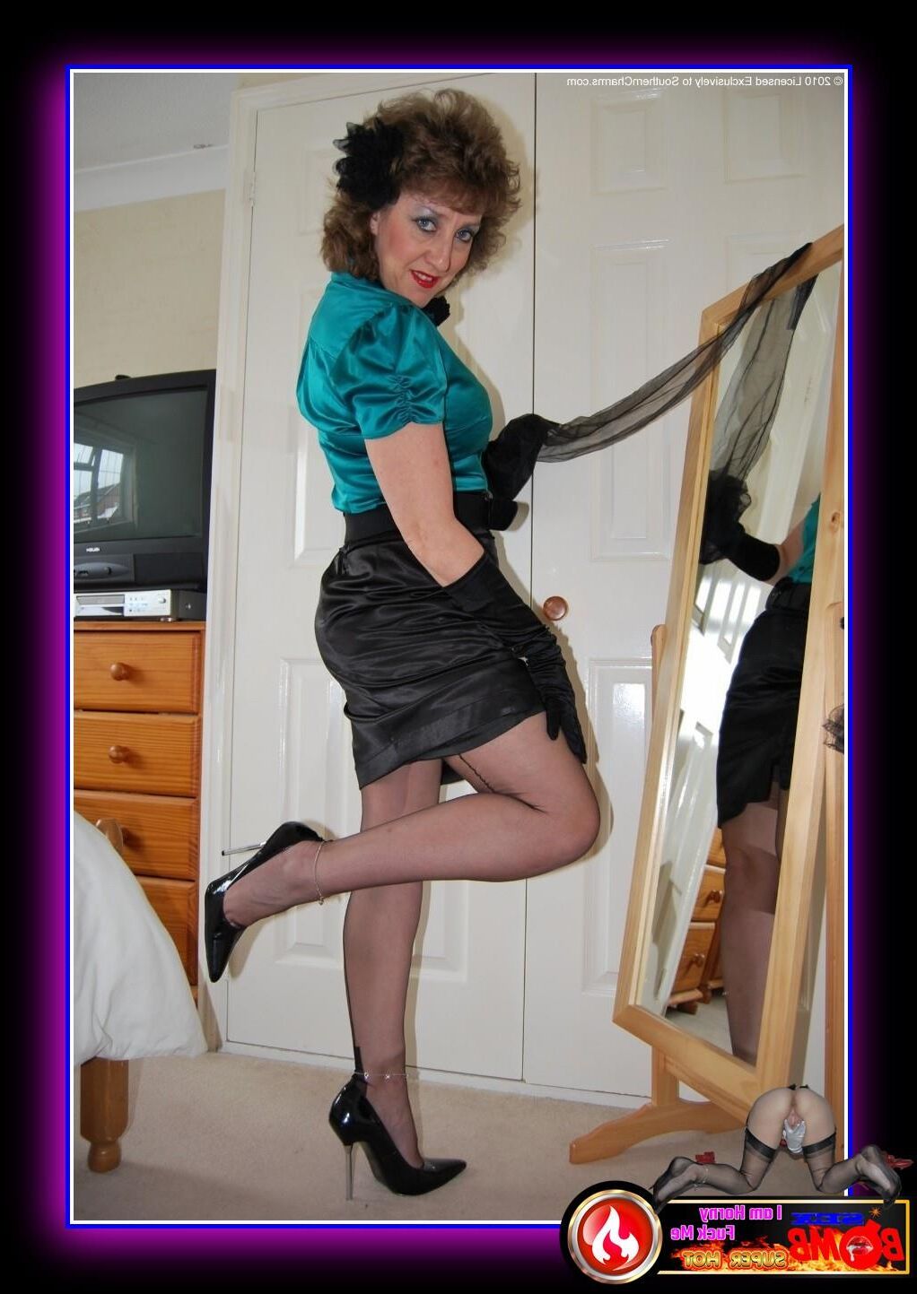 Limited Edition * Julie * Super Hot Slut: 