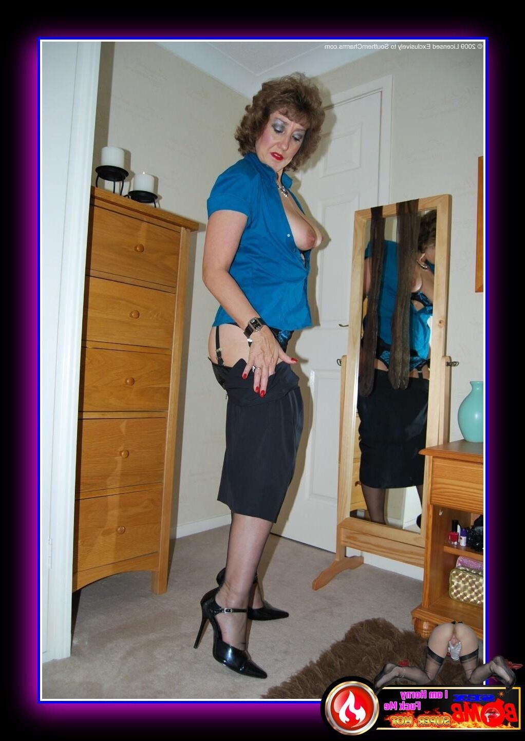 Limited Edition * Julie * Super Hot Slut: 