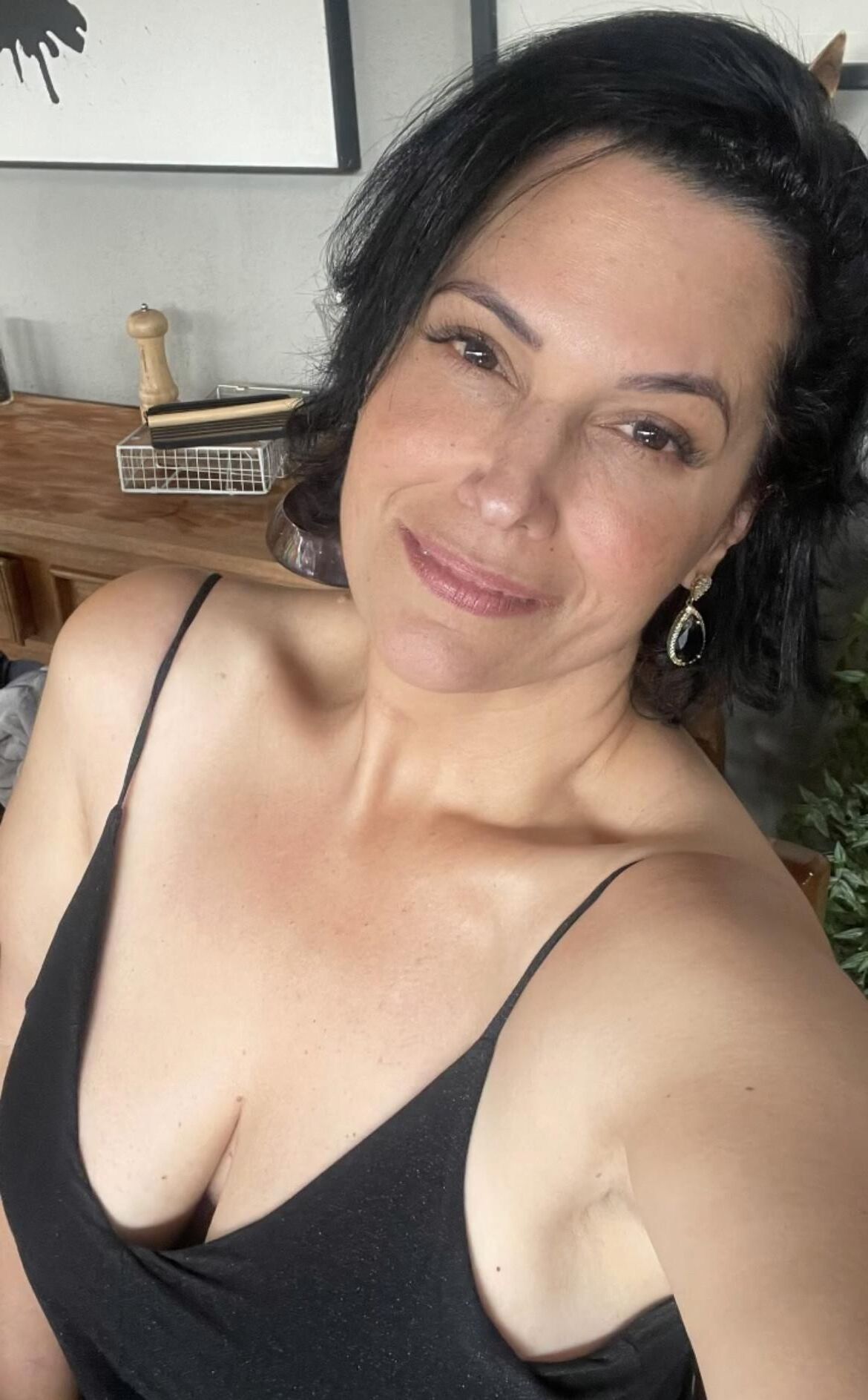 salope brésilienne sexy aux gros seins