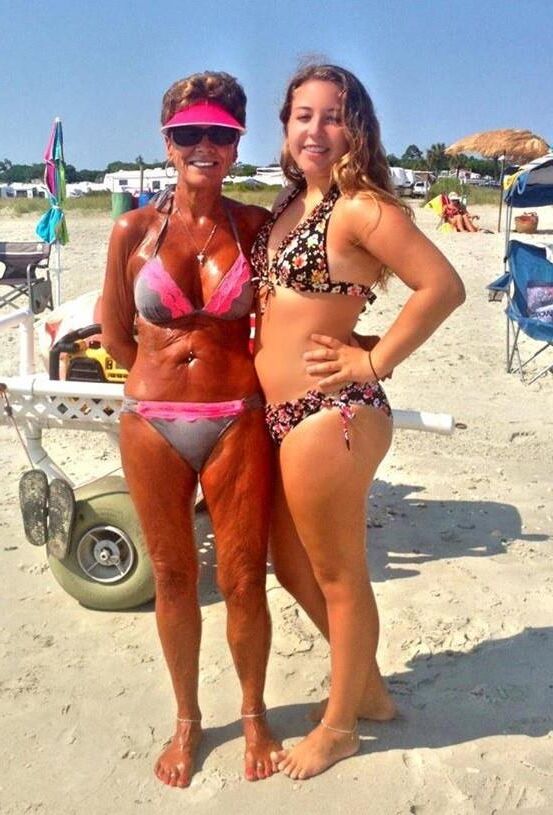 Milf Oma Swimmsuit Bikini