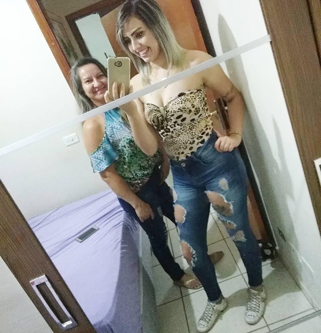 Gostosas fazem dia um dia