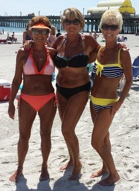 Milf Oma Swimmsuit Bikini