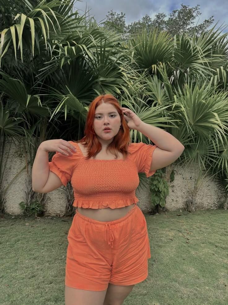 P interesse em foco na beleza no thicc