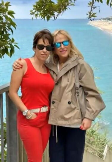 Pilar Arias e Isabel Nude Outdoor