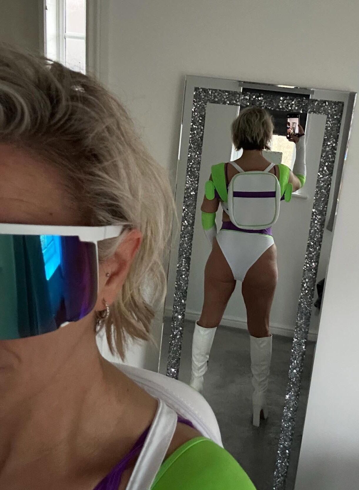 MILF TRACEY