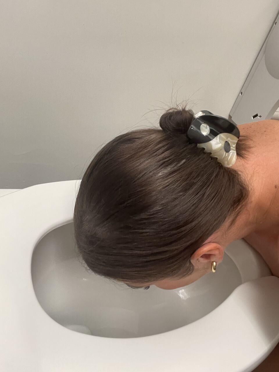 Brunette Marl_o выставлен мошенничество