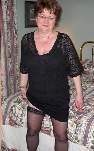 MATURE SLUT DIANNE