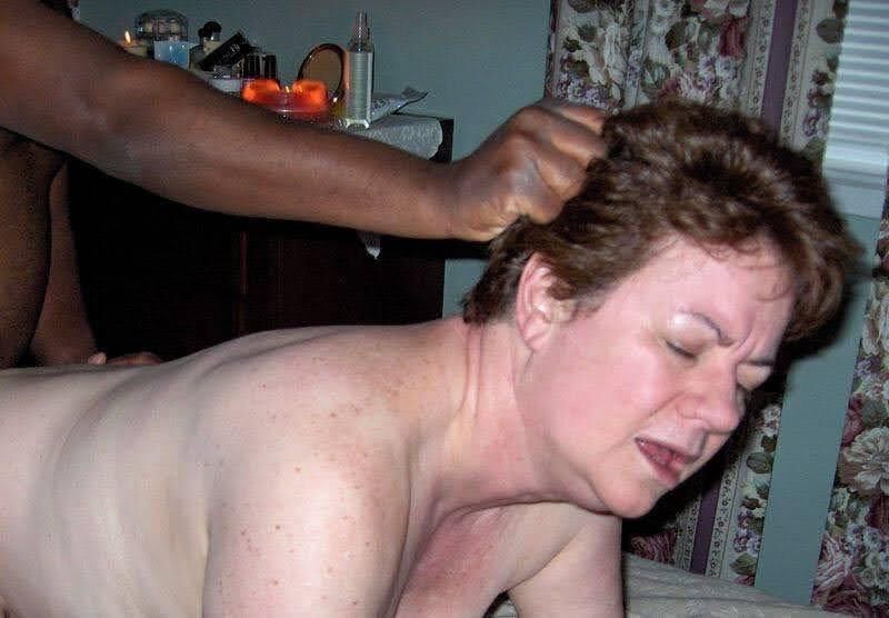 MATURE SLUT DIANNE