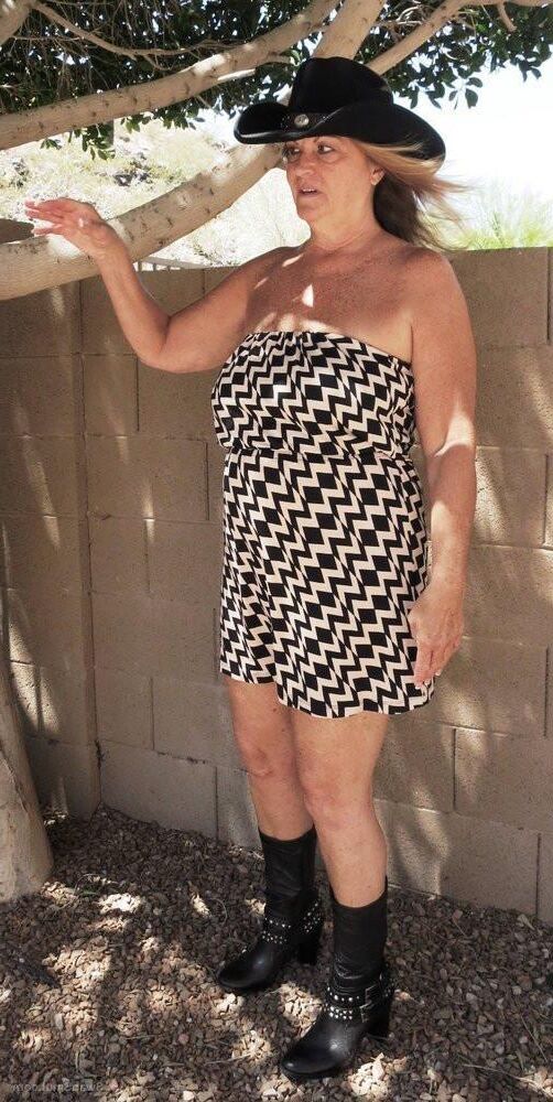 Amateur sexy Gilf Ann