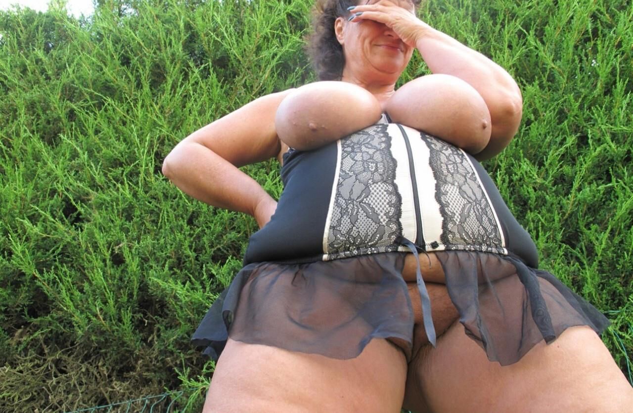 yo Busty BBW Mature