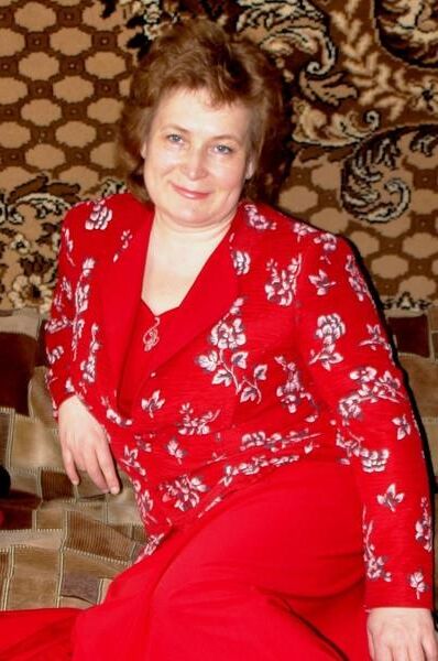 Mature Ludmila from Izhevsk in Russia want to be not recognized