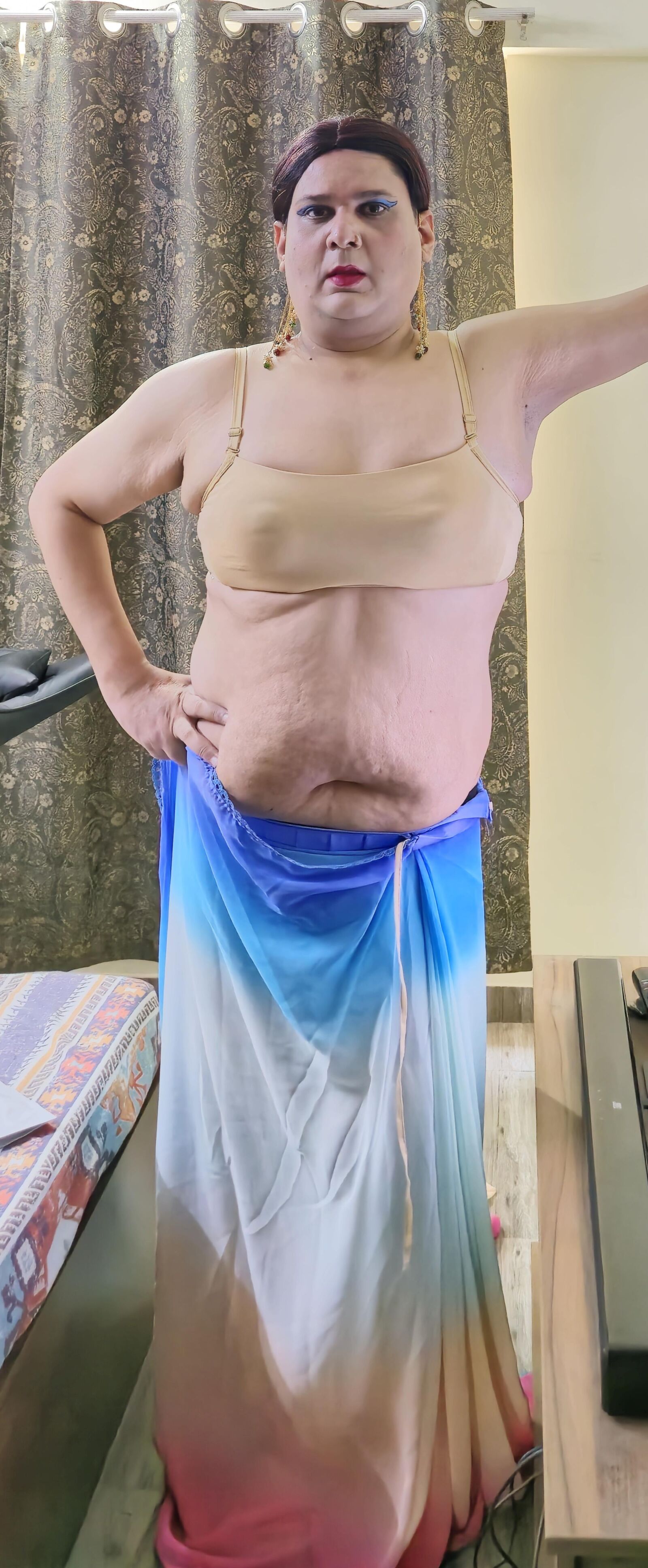 Travesti Monica M Sentindo -se Slutty