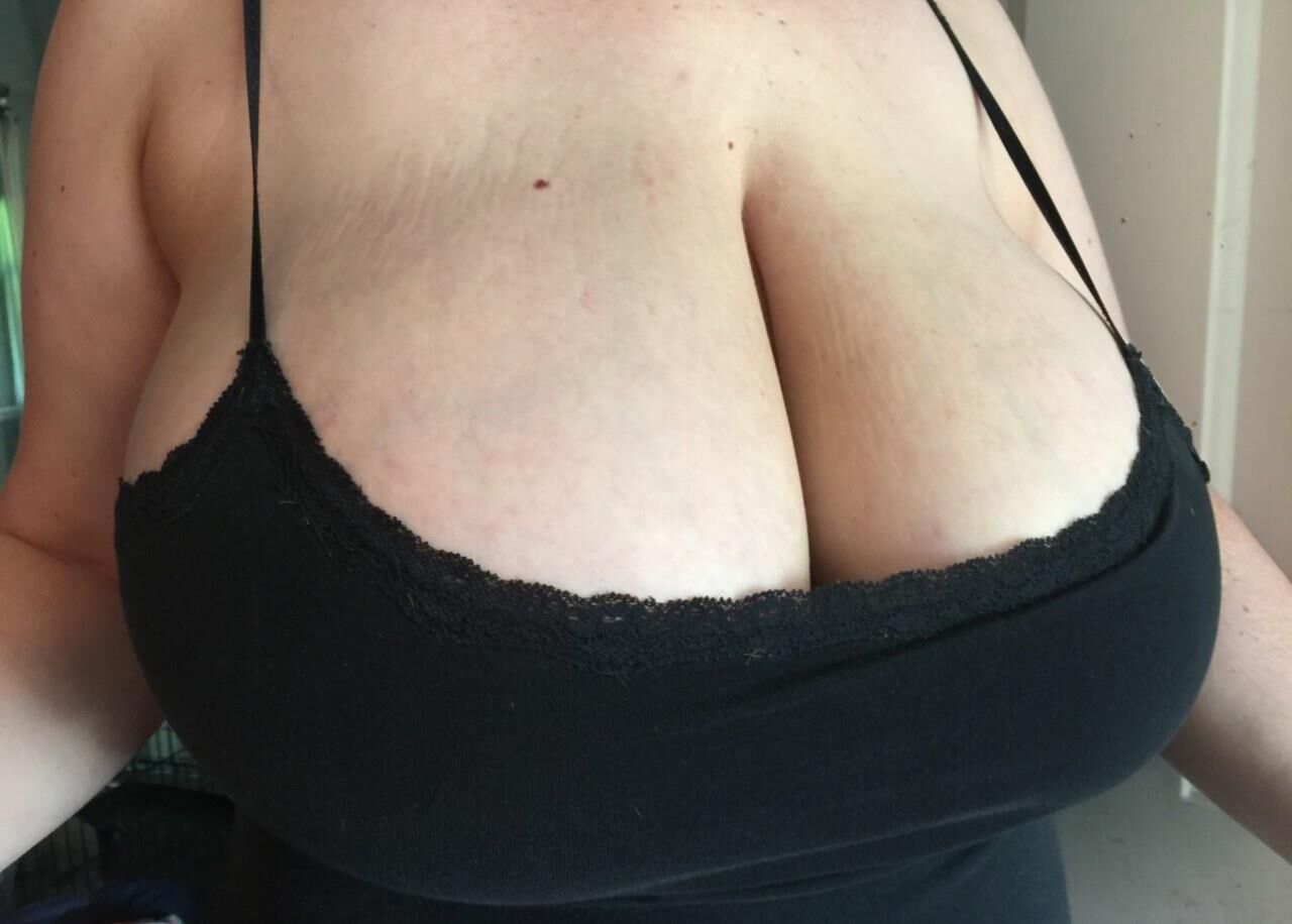 yo Busty BBW Mature