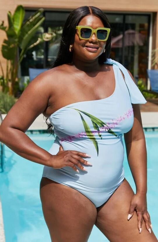 MILF Granny Swimmsuit Bikini