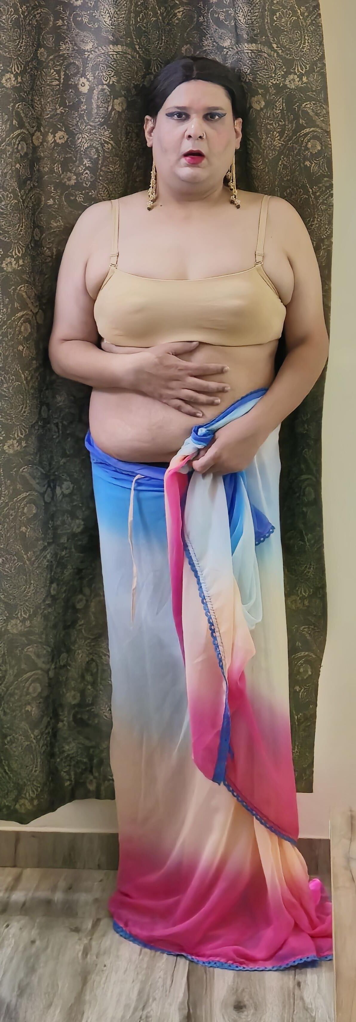 Travesti Monica M Sentindo -se Slutty