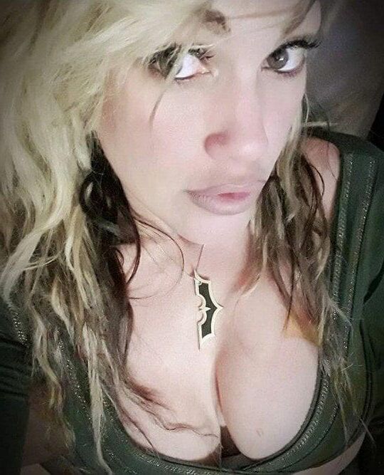 Milfs and mothers 