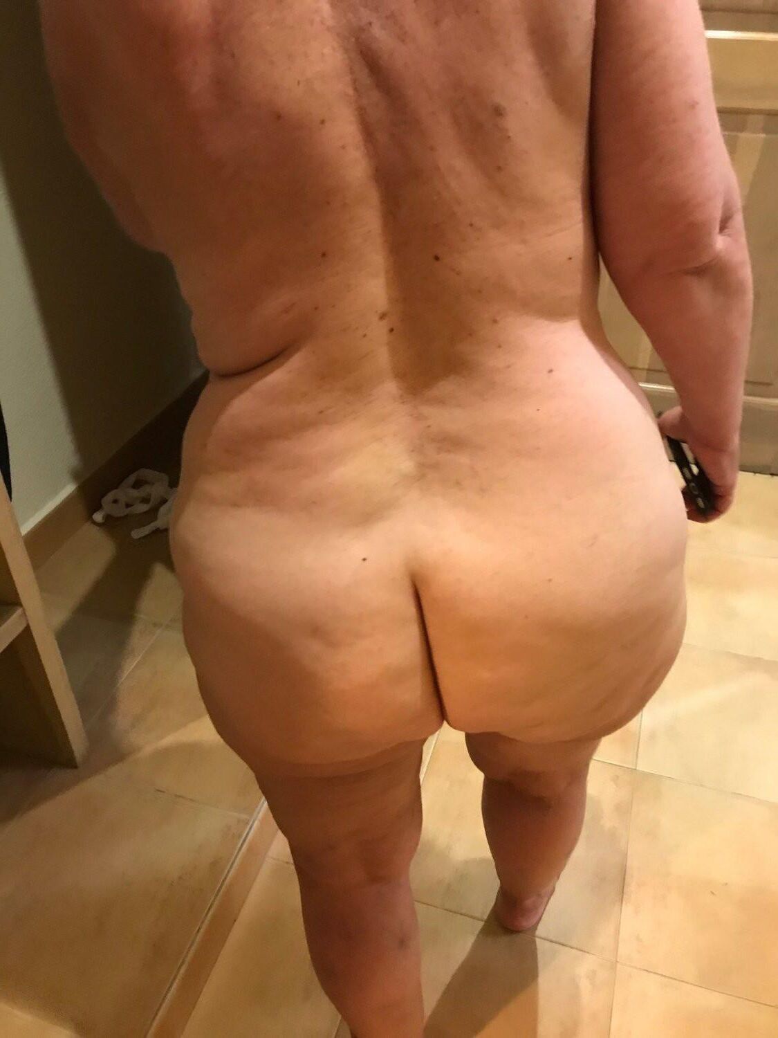 Mature BBW Vivian