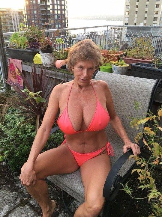 Super Hot Mature Milf Katherine