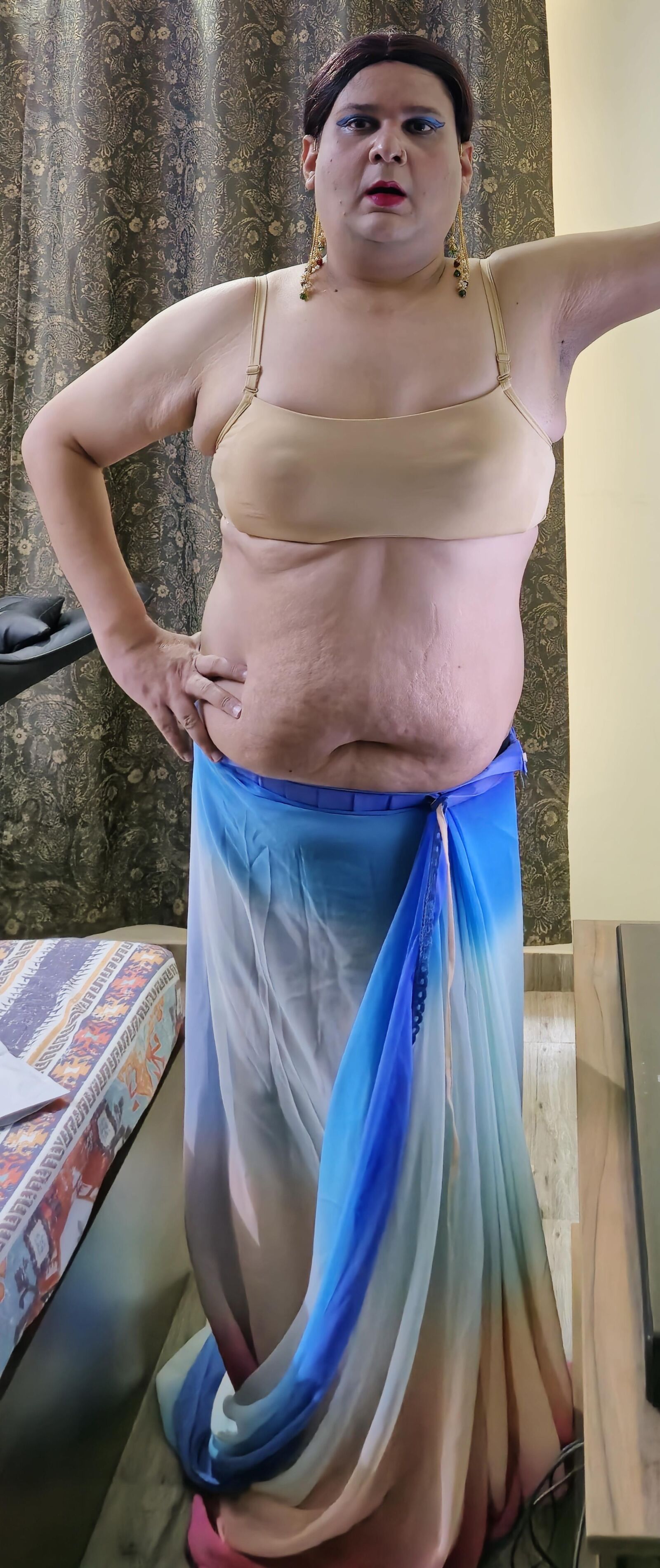 Travesti Monica M Sentindo -se Slutty