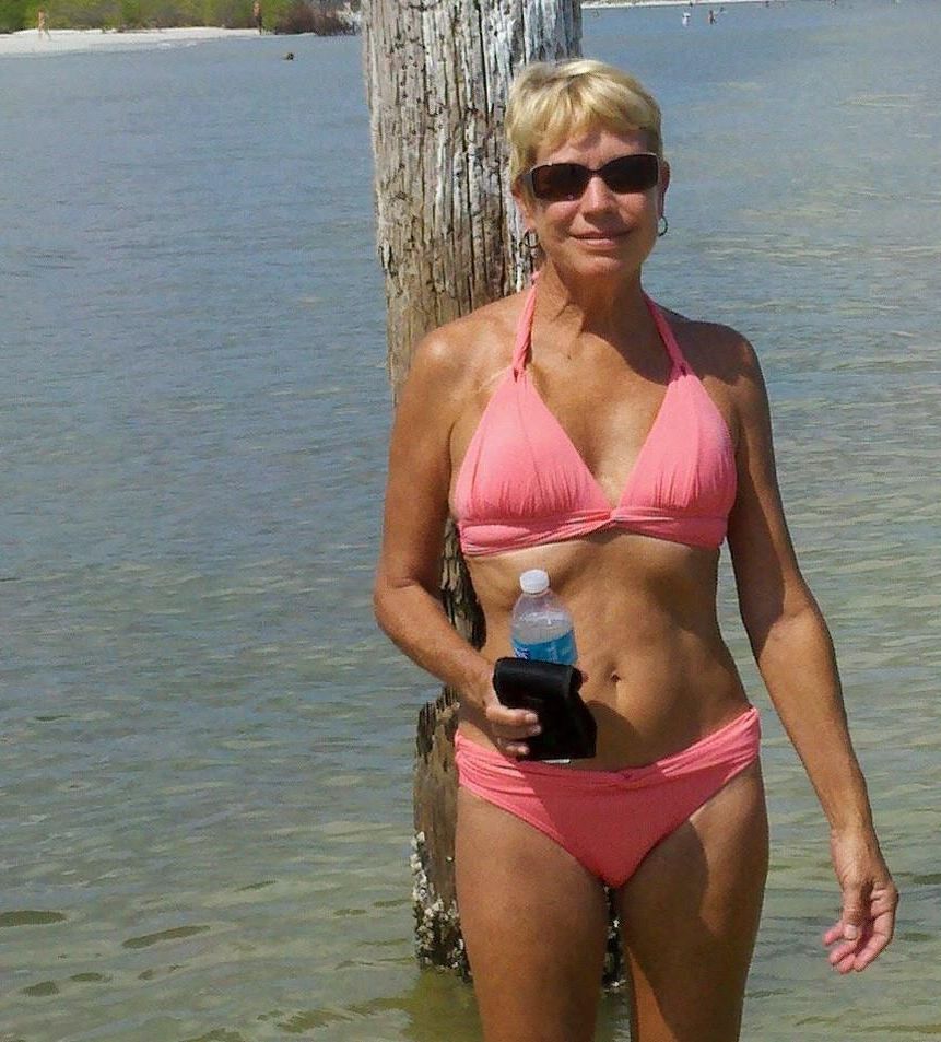 MILF Granny Swimmsuit Bikini