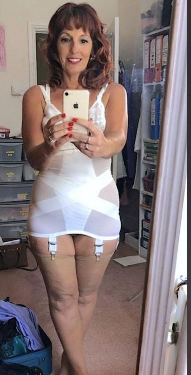 Lingerie madura, da gata