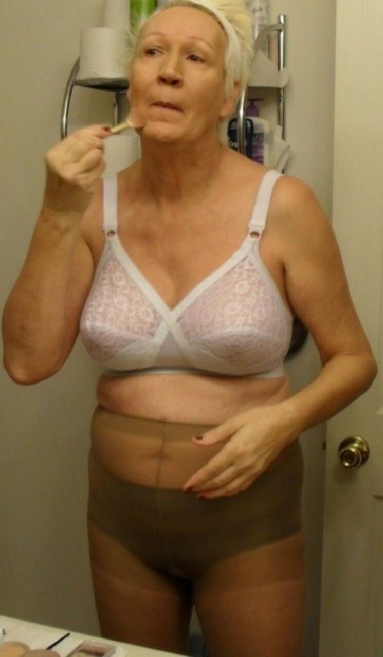 Lingerie madura, da gata
