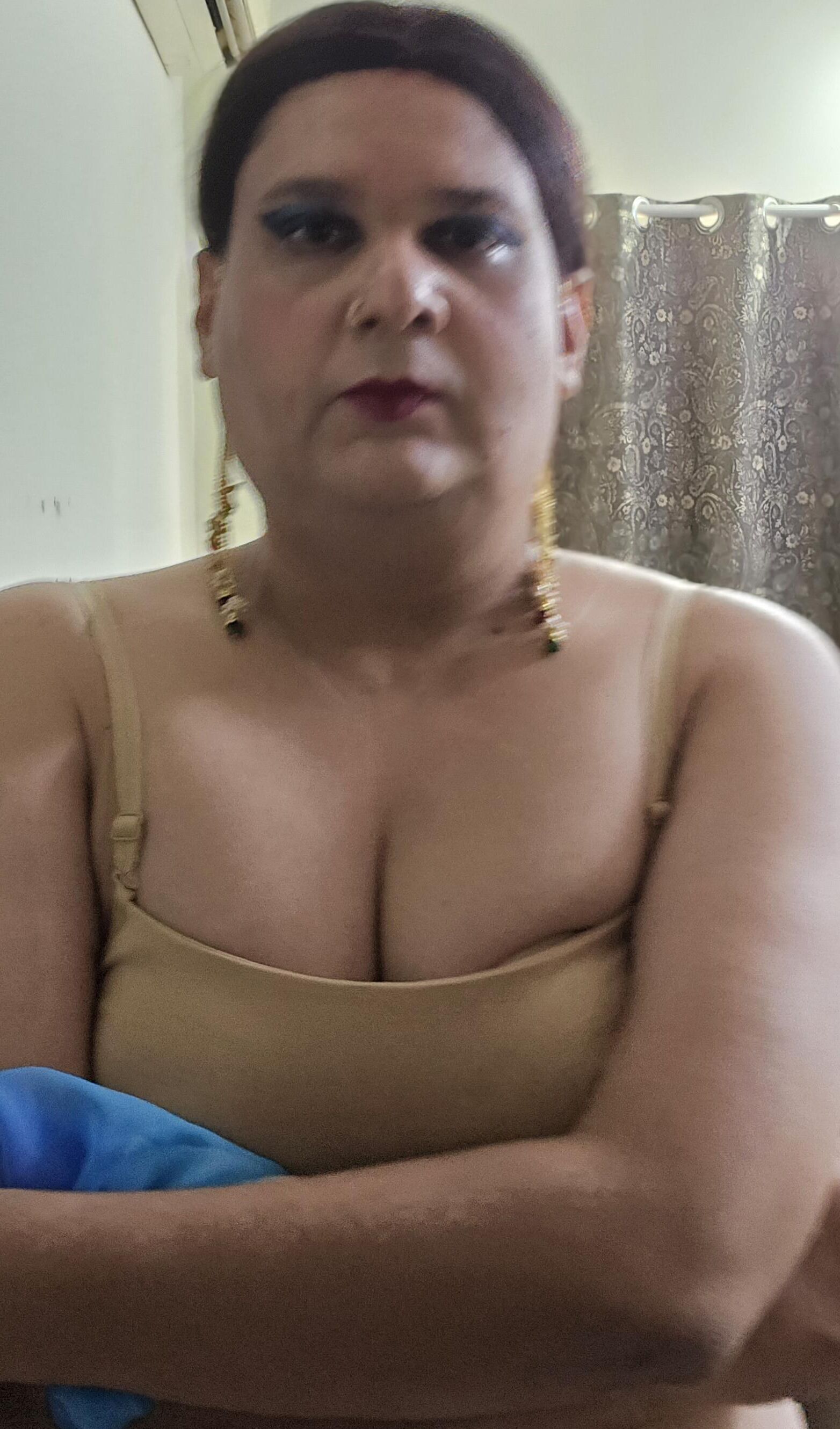 Суммаль Моника М