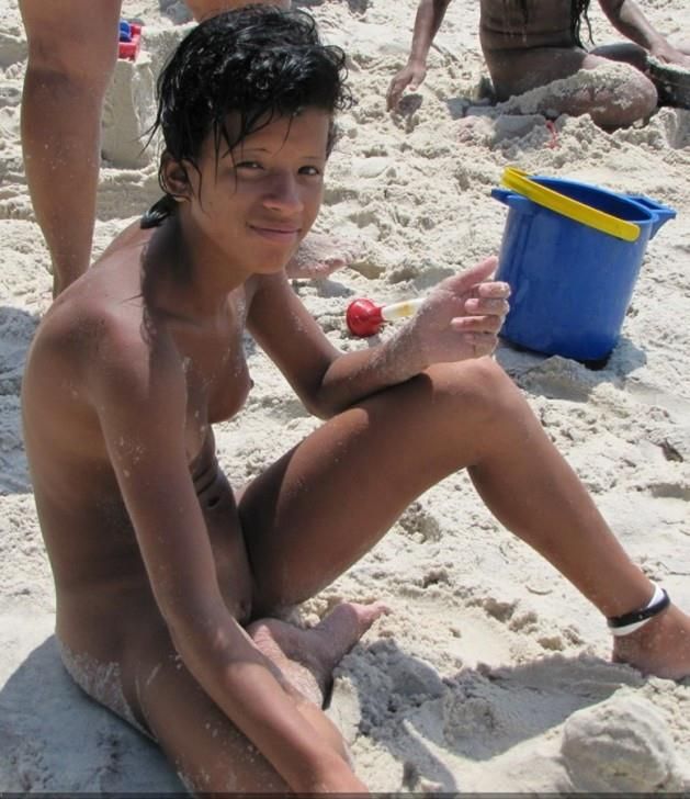 Moretas amateur de cabello corto