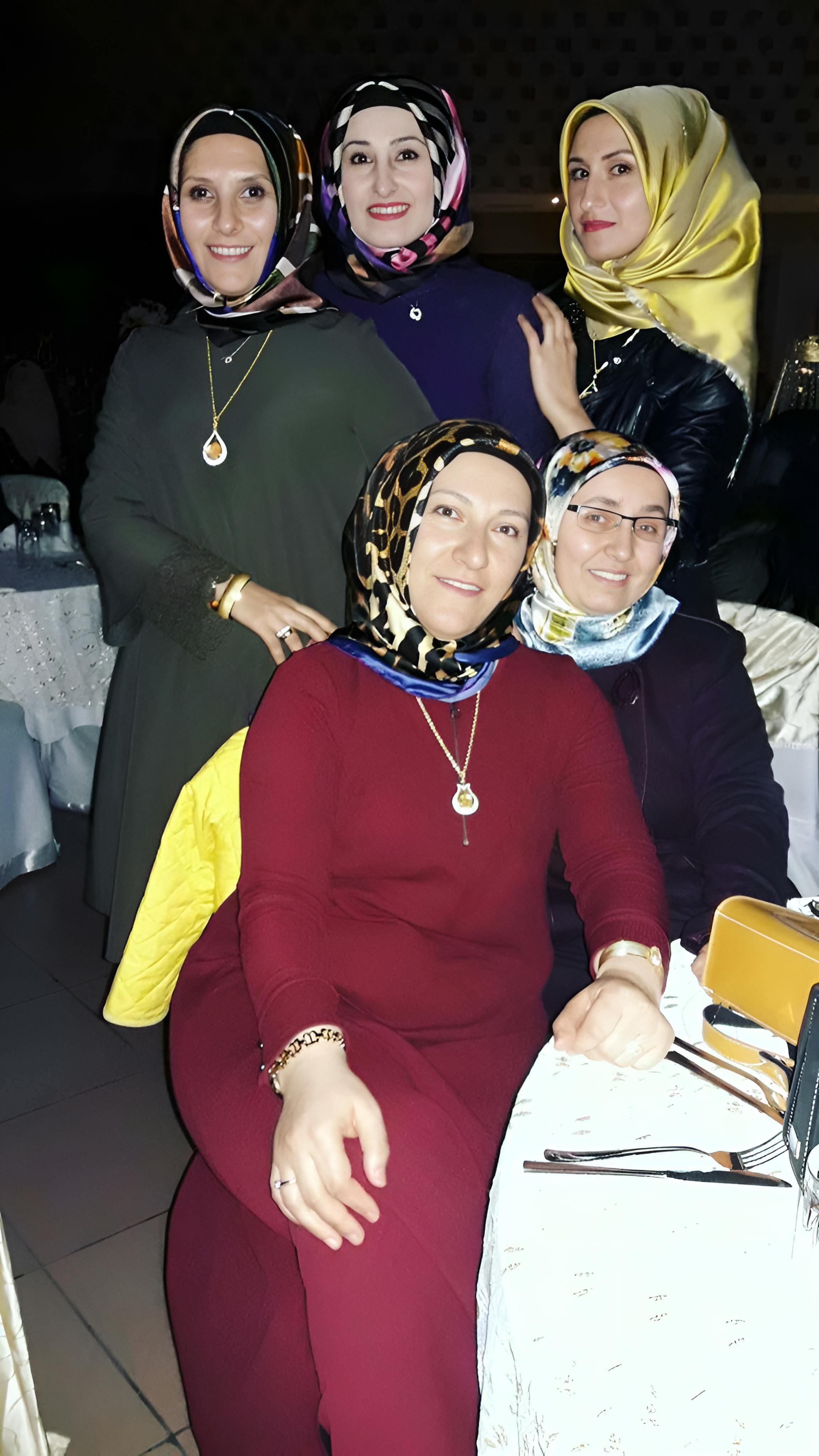 TURKISH SEXY HIJAB 