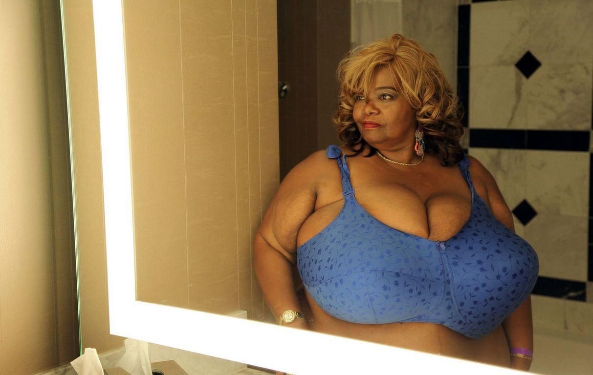 L'amour des grands seins Norma