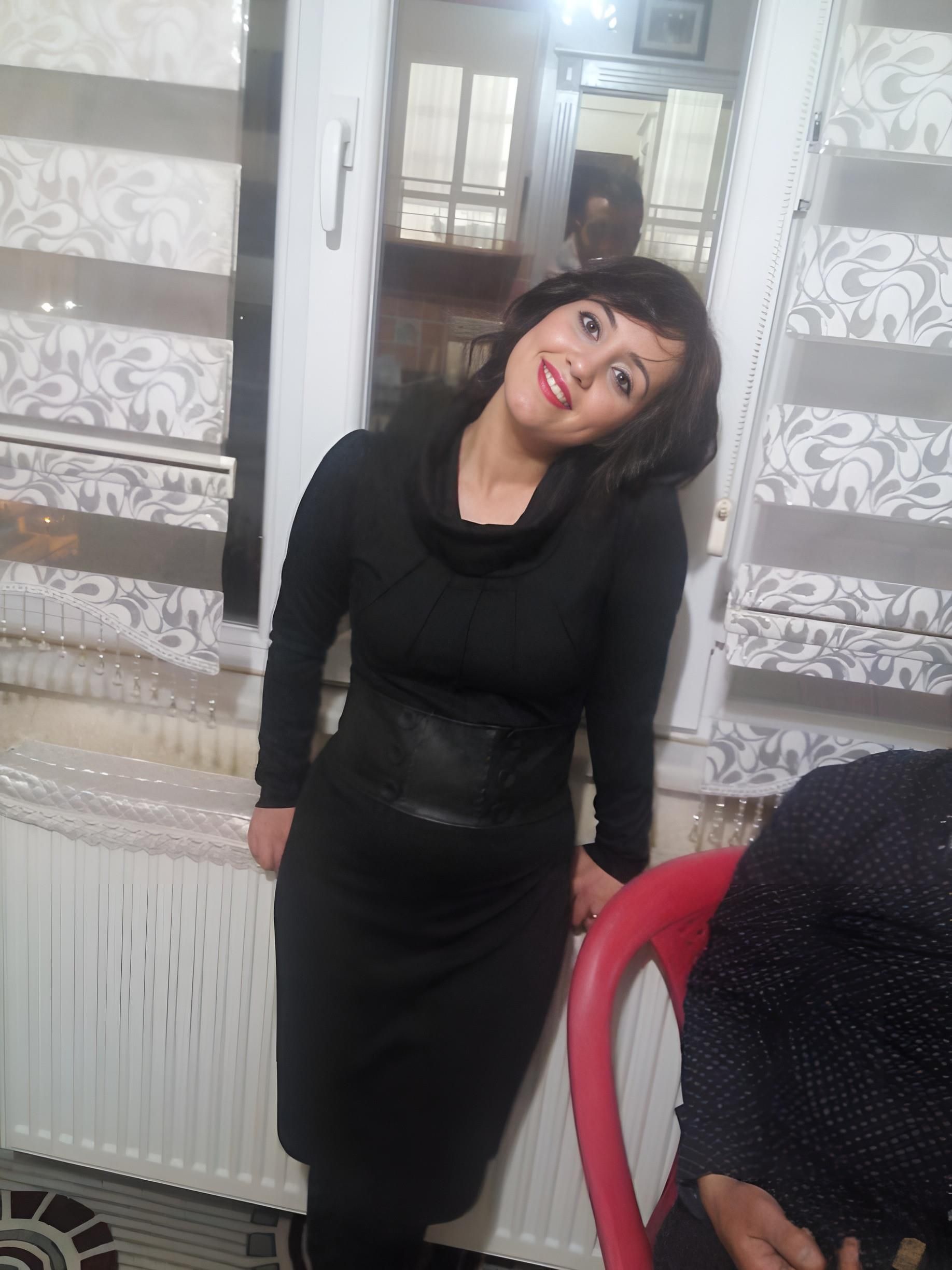 Türkische reife Dame Bilder