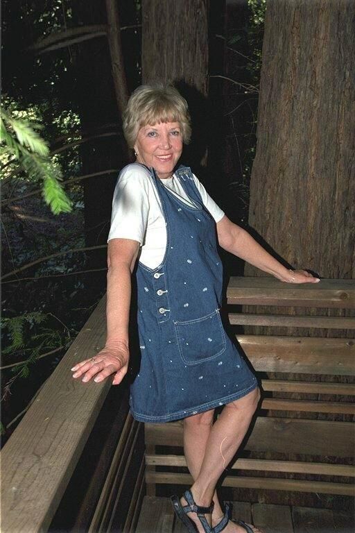 Slutty Amateur Gilf Elenor