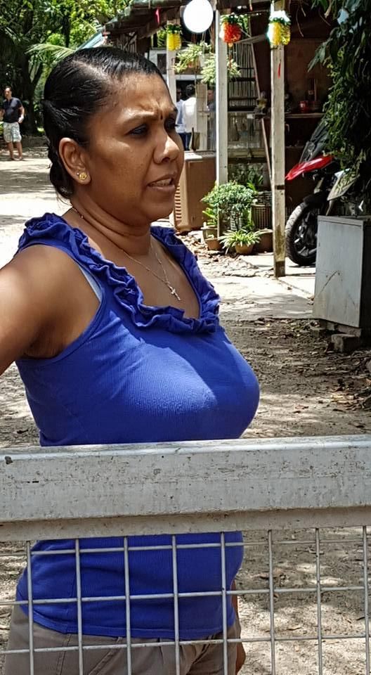 Big Boobs Church Milf Salope