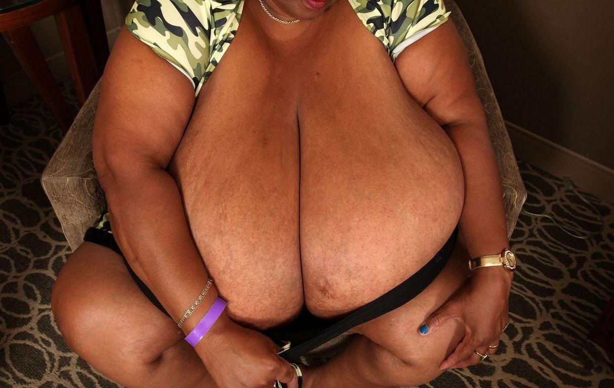 L'amour des grands seins Norma