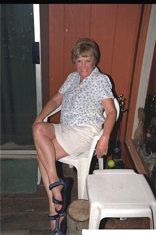 Slutty Amateur Gilf Elenor