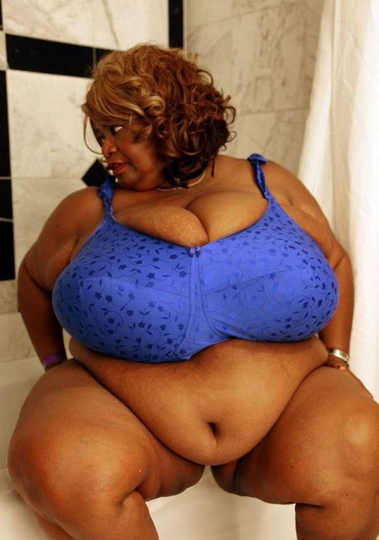 L'amour des grands seins Norma
