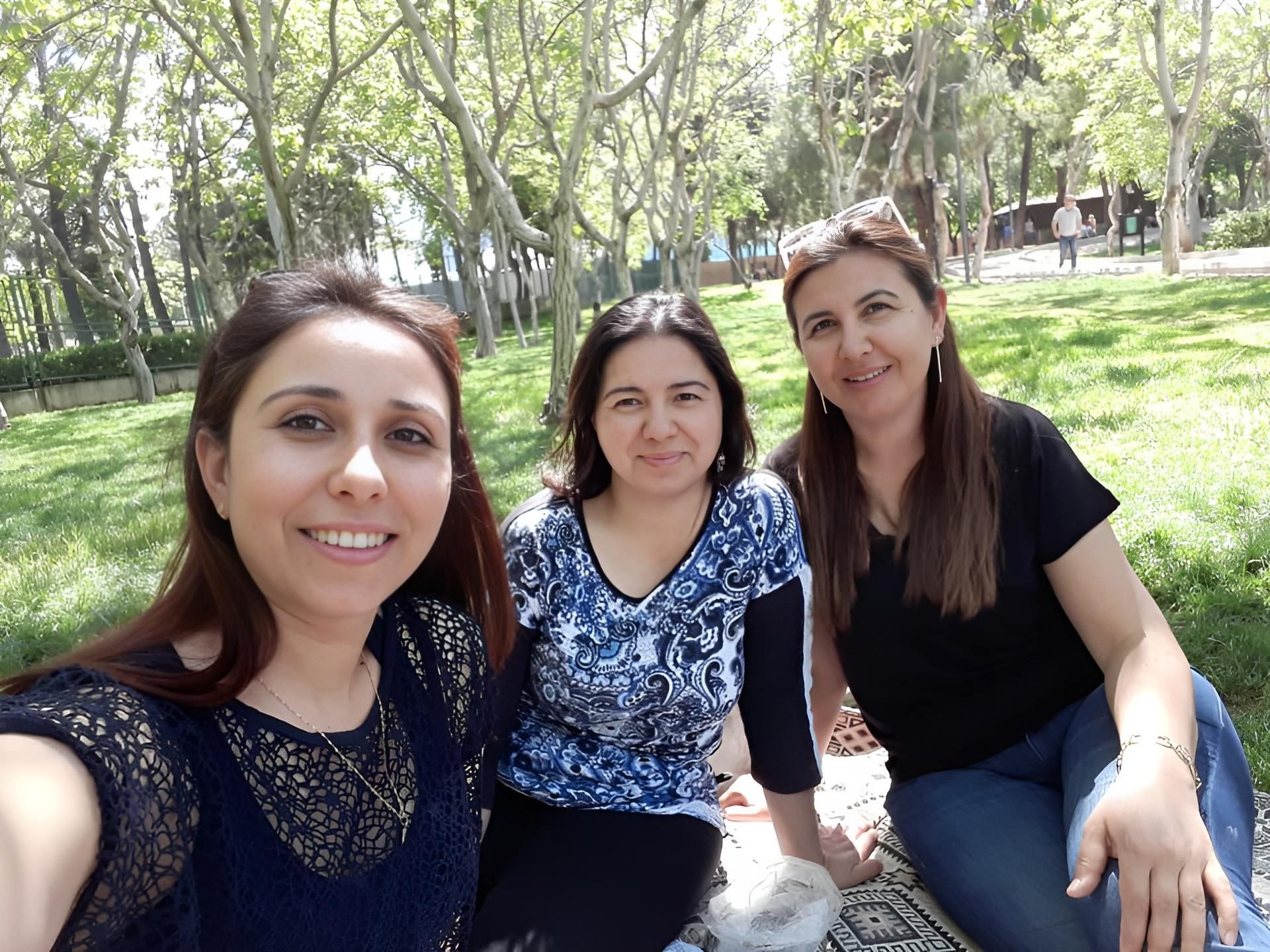 Türkische reife Dame Bilder