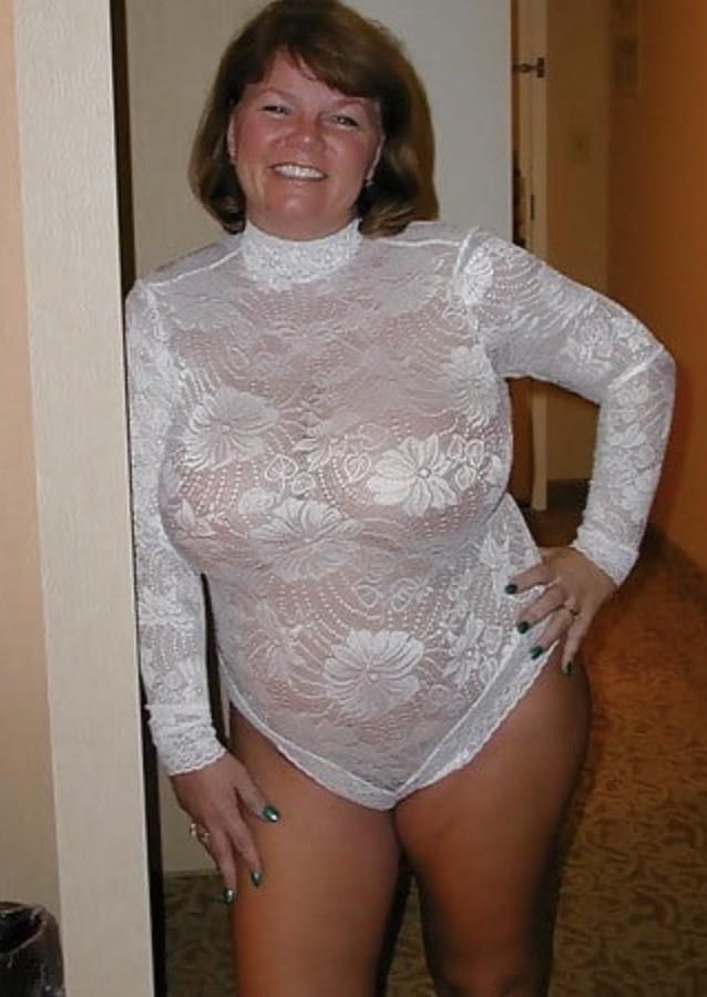 Épouse de salope amateur aux gros seins Janet