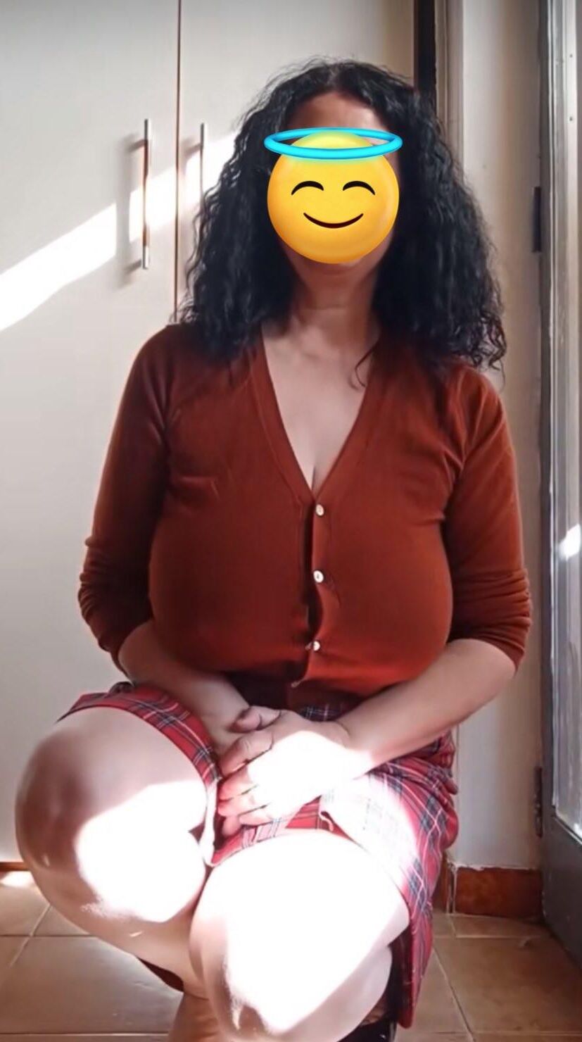 Massive tits milf