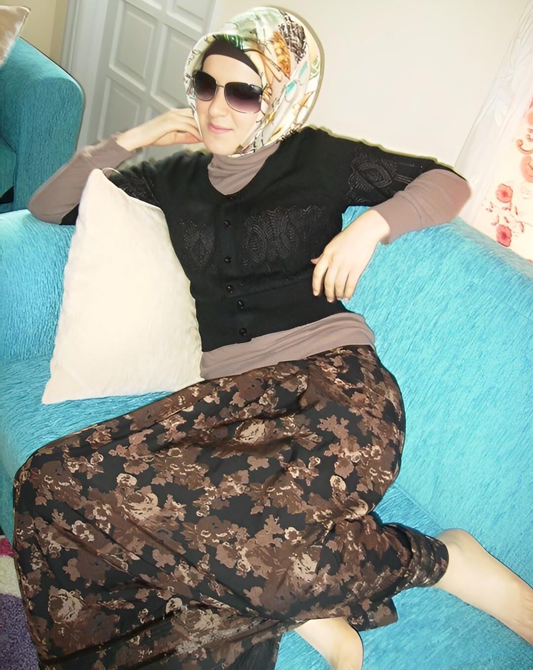 VINTAGE TURKISH HIJAB SEXSI PHOTO 