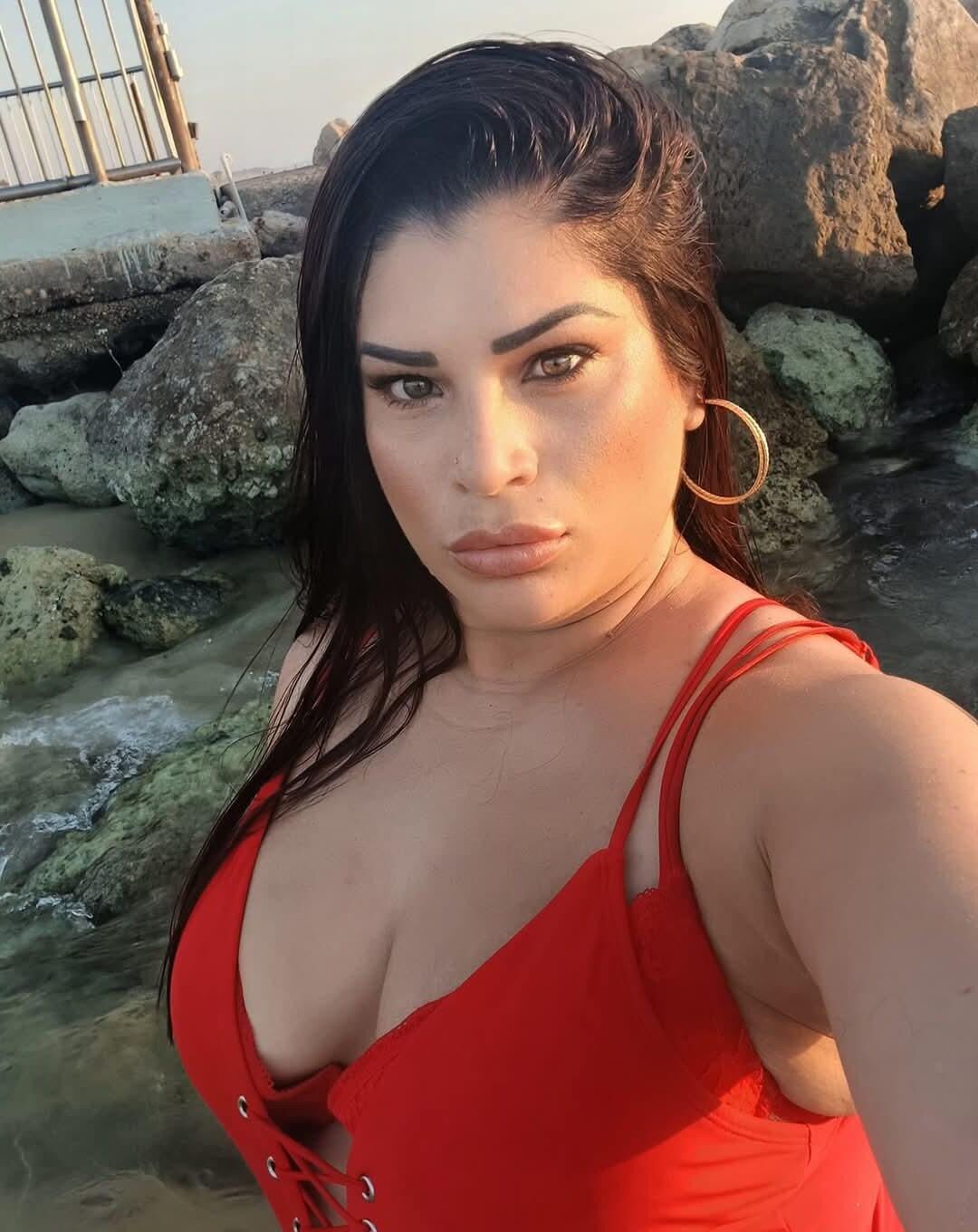 Divorced Israeli MILF REUT