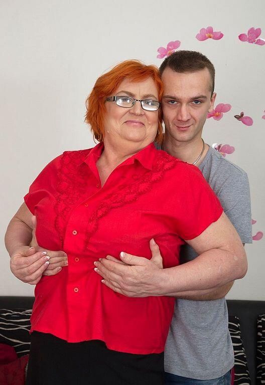 YOUNG MAN ENJOYING HIS MATURE MOTHER'S BIG BOSOMS