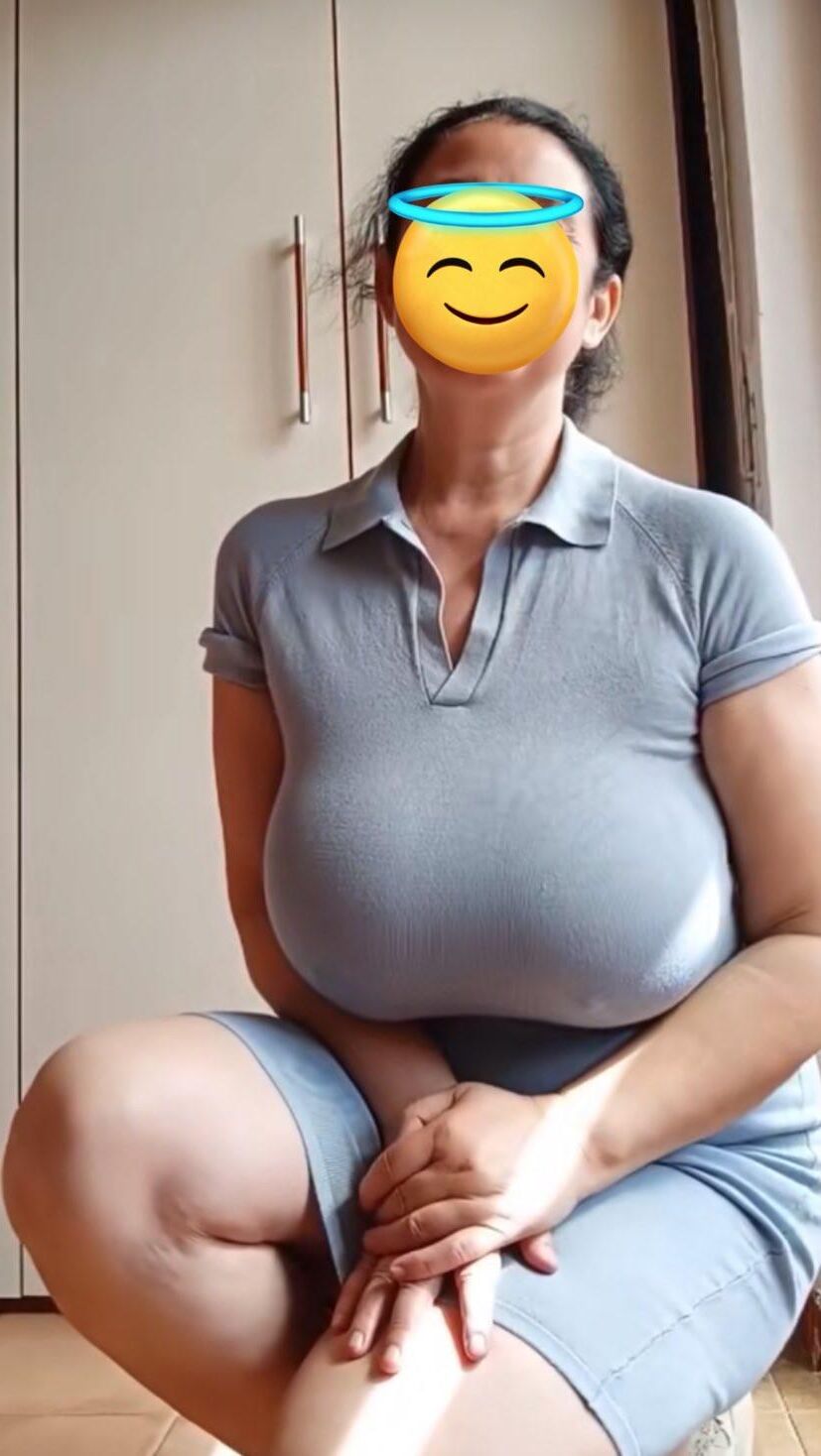 Massive tits milf