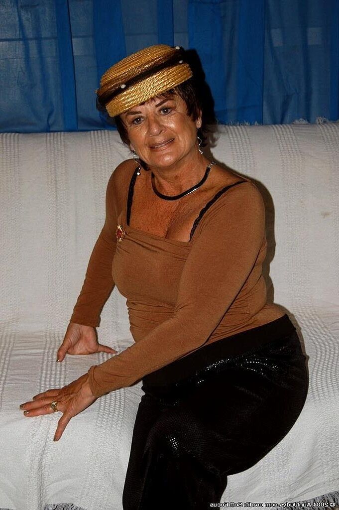 Полем 