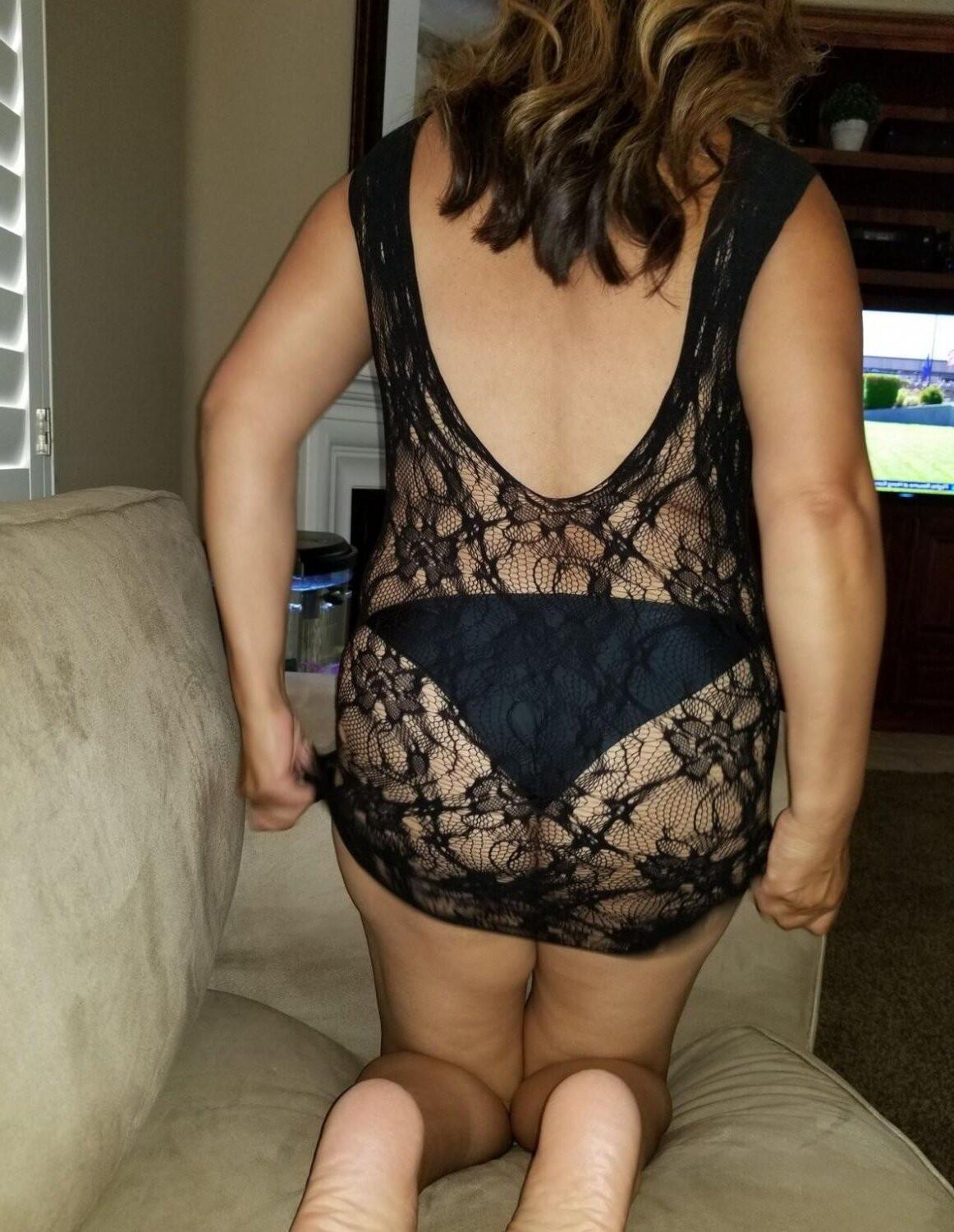 SoCal Amateur Hotwife Lisa Valez