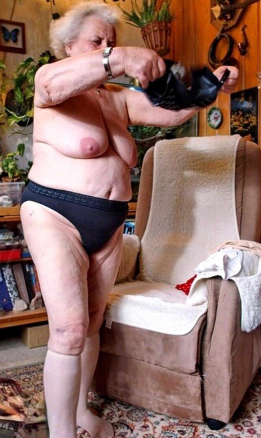 成熟した熟女おばあちゃん
