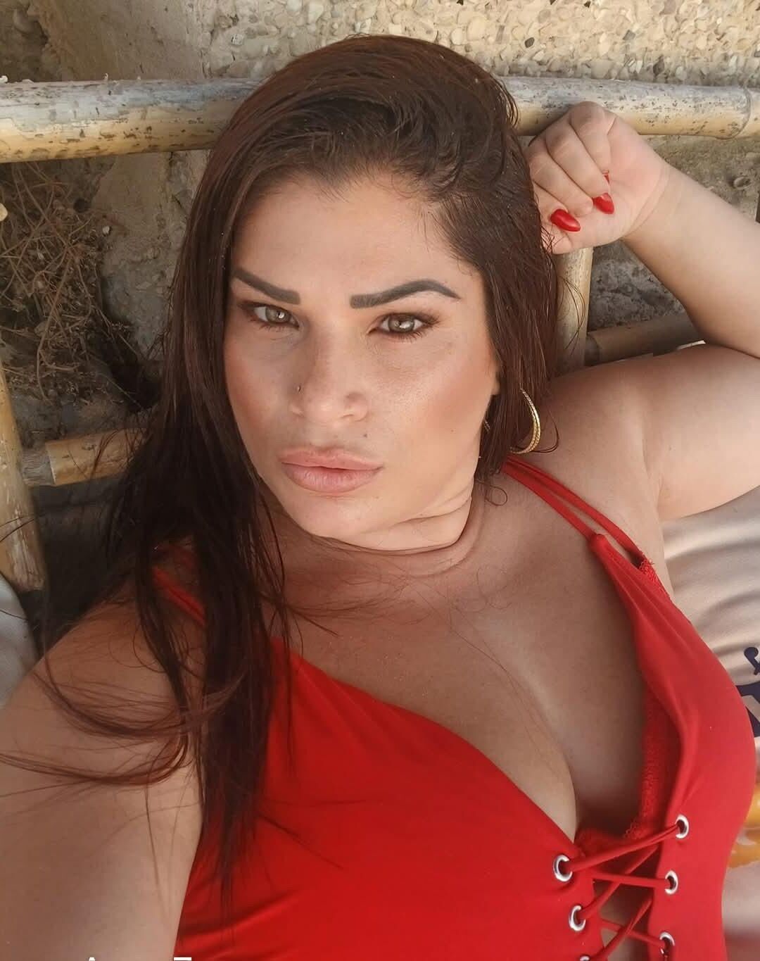 Divorced Israeli MILF REUT