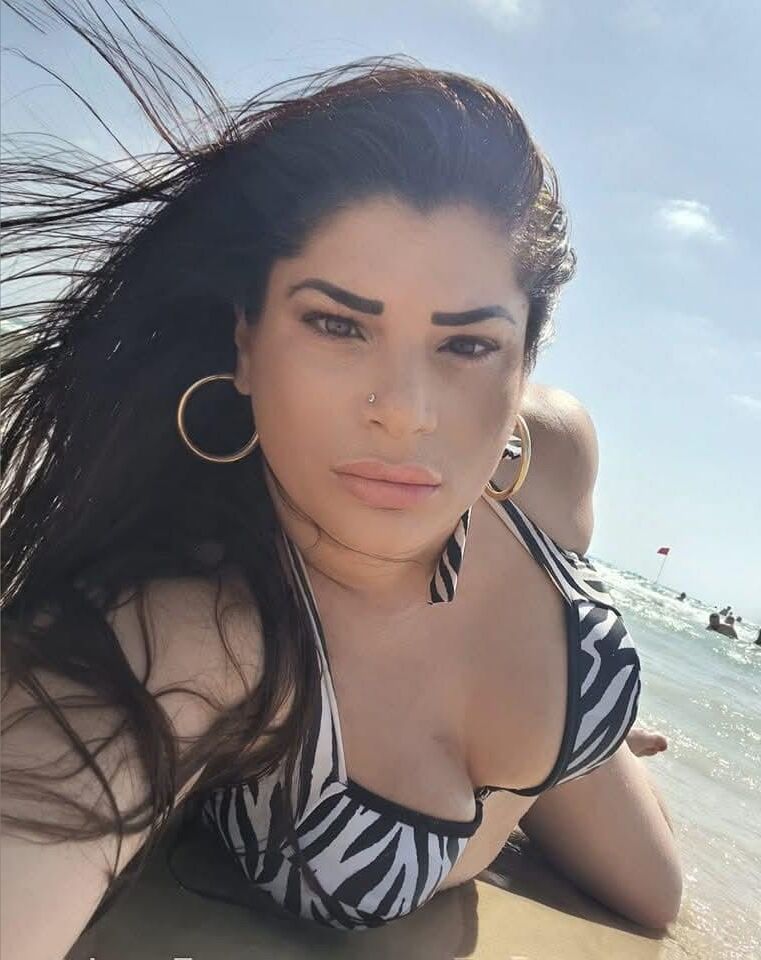 Divorced Israeli MILF REUT